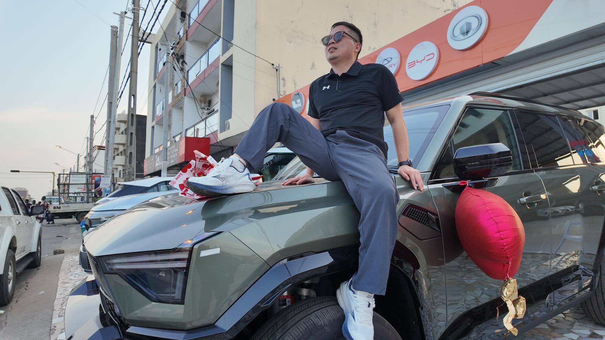 HuanYu Auto Showroom