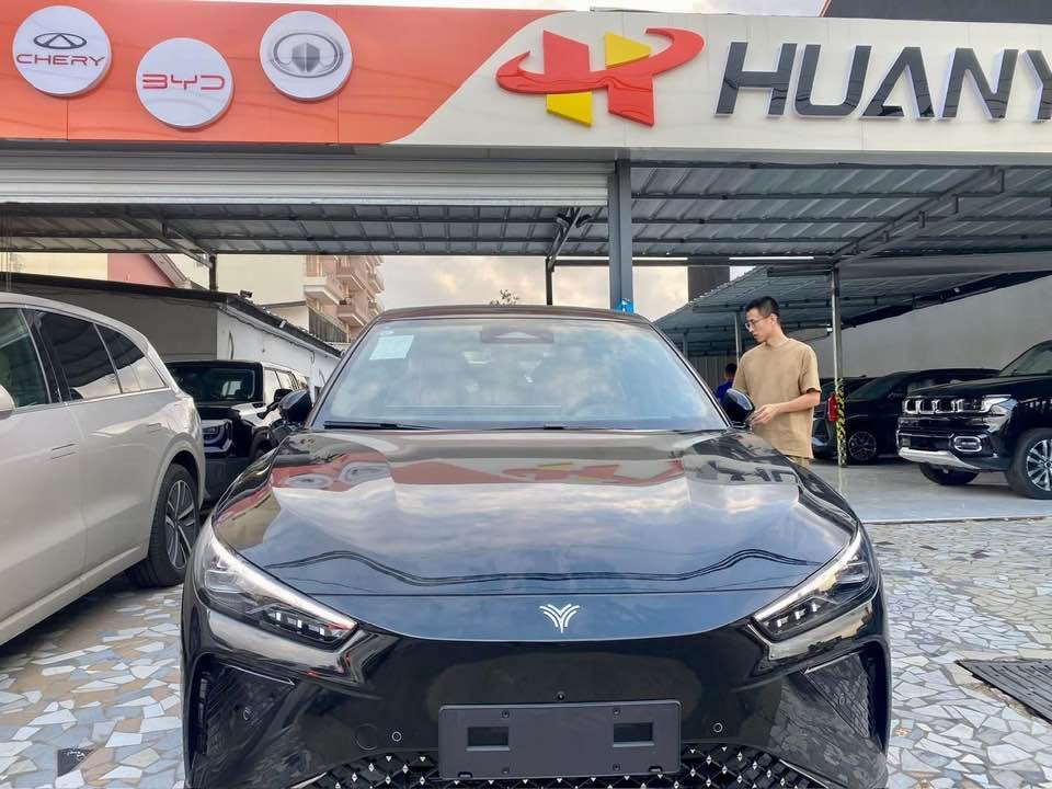 HuanYu Solaris Berline